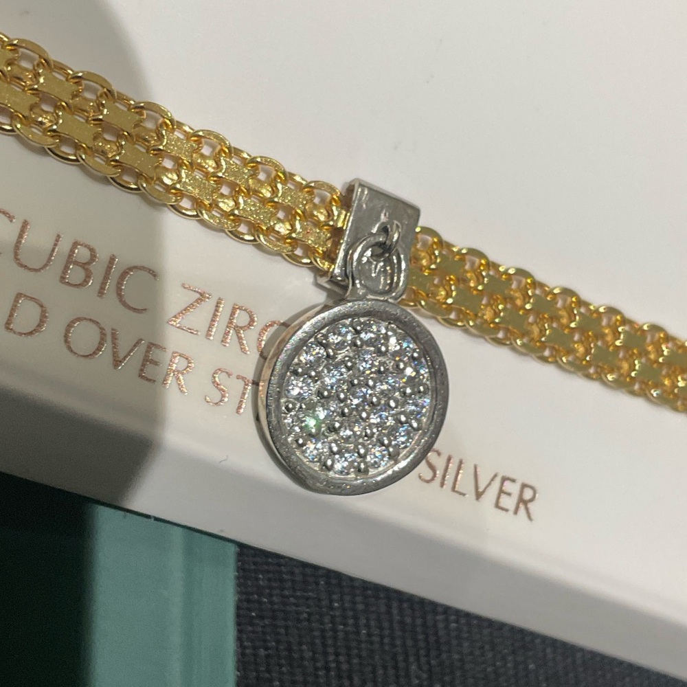 18K Gold Over Sterling Silver Cubic Zirconia Round Charm Bracelet NWT.